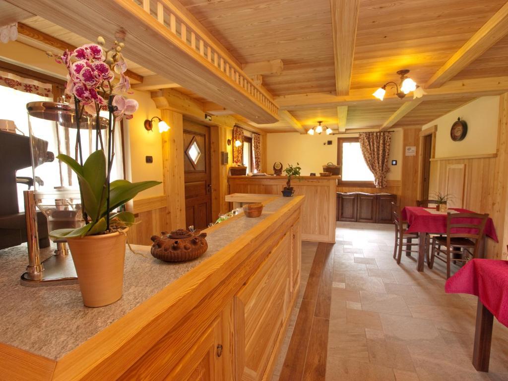 Villa Americana Chambres d'Hotes Champoluc Exterior foto