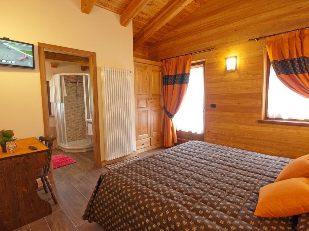 Villa Americana Chambres d'Hotes Champoluc Habitación foto