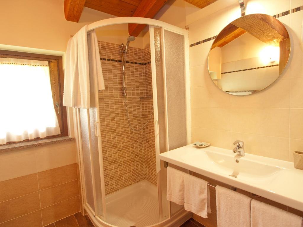 Villa Americana Chambres d'Hotes Champoluc Habitación foto