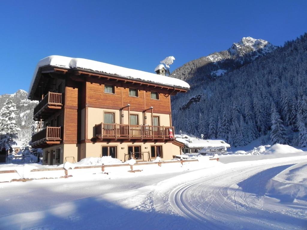 Villa Americana Chambres d'Hotes Champoluc Exterior foto